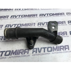 Фланец системы охлаждения Peugeot 308 1.6BlueHDI 2013-2021 9804208380